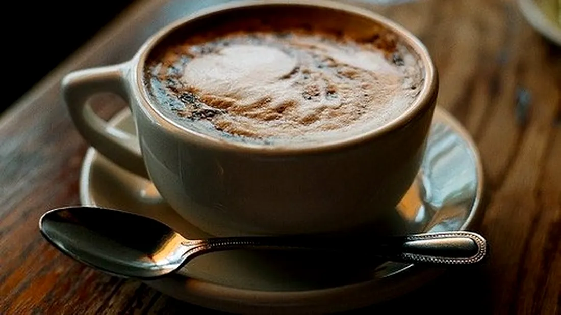 Iti bei corect cafeaua dimineata? Care este momentul ideal al zilei pentru a face acest lucru