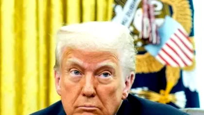 Iubita pedofilului Epstein nu vrea să stea 20 de ani după gratii. Îi cere ajutorul lui Donald Trump și scoate asul din mânecă
