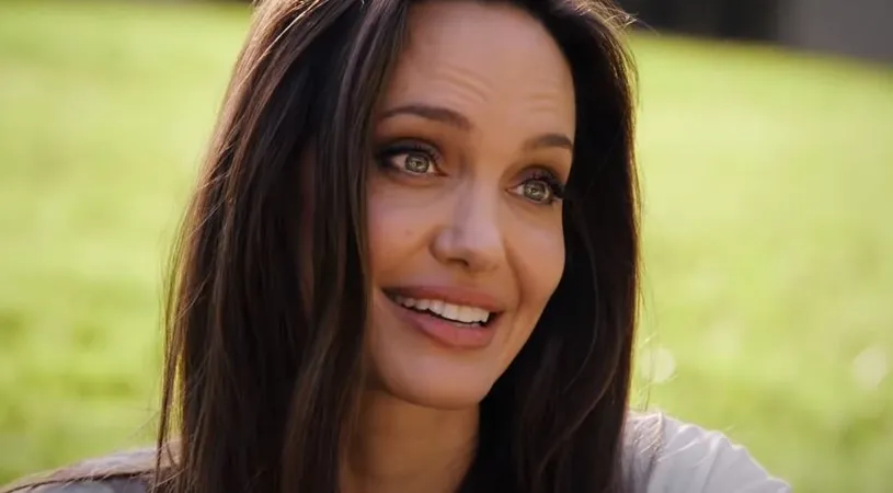 Șocant! Angelina Jolie ar fi angajat în urmă cu 20 de ani un asasin profesionist ca să o ucidă