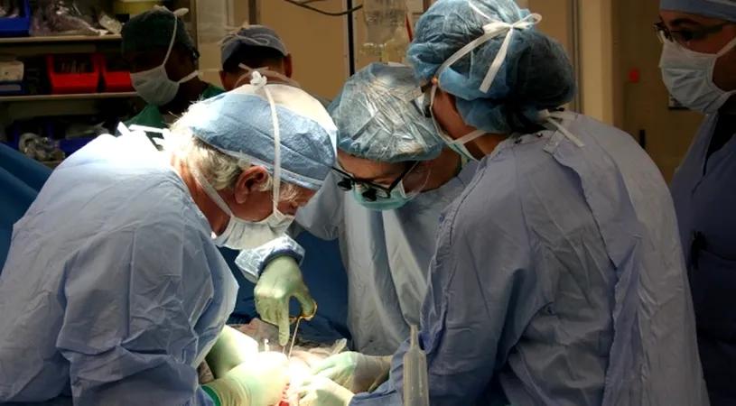 A ajuns la spital cu dureri groaznice, inainte de Craciun! Cand medicii i-au facut analize, s-au crucit. Ce se ascundea in trupul femeii