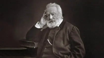 Victor Hugo a avut o viață personală demnă de roman. În ziua în care a murit, bordelurile din Paris i-au adus omagii