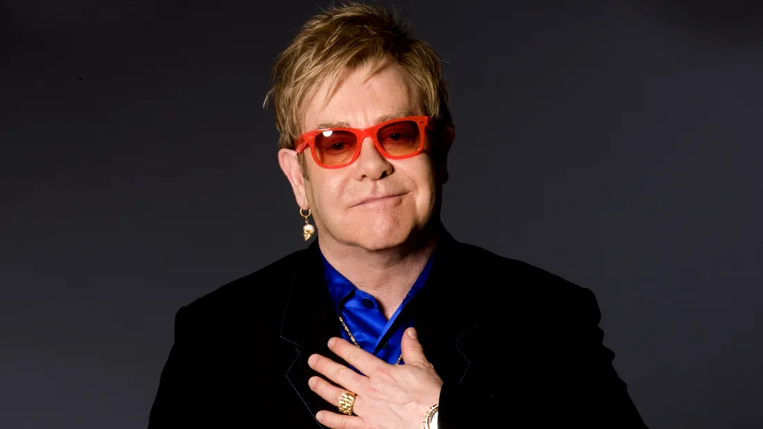 Elton John, tinta unui asasin platit de un faimos prezentator tv. Cine a dorit sa-l elimine pe solist