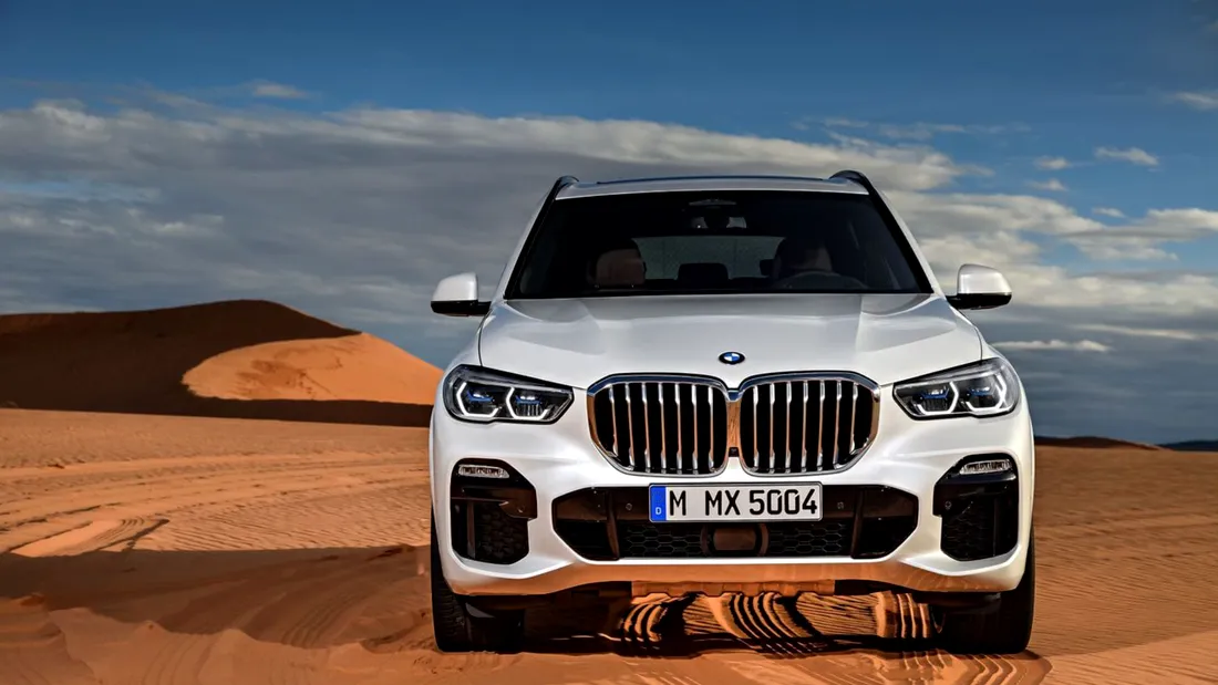 VIDEO! BMW tocmai a lansat noul X5! Cum arata masina dar trebuie mai ales sa vezi ce modificari radicale s-au facut la interior. Arata demential