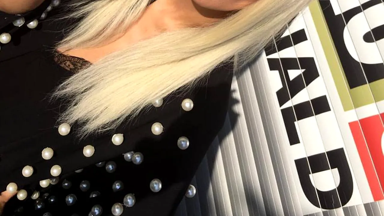 Raluca Bădulescu e fixista 