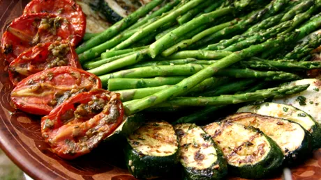 Sparanghelul, hrana regilor: leguma este o minune pentru sanatate daca e gatita corect! Iata cateva trucuri simple