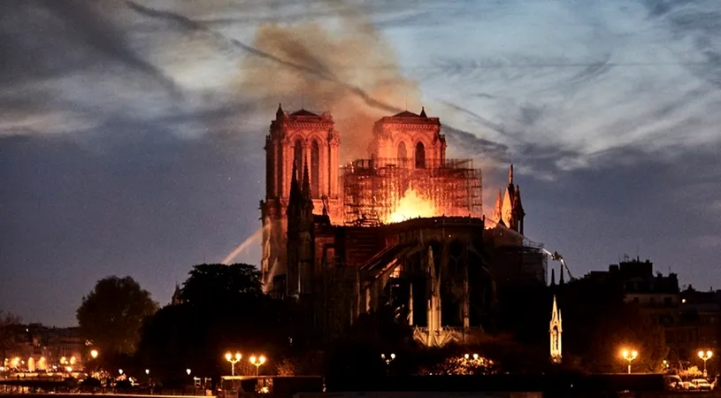 Exista nivel ridicat de plumb in sangele copiiilor dupa incendiul de la Notre-Dame din Paris