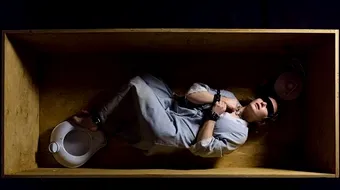 Rapita si tinuta in SICRIU, 7 de ani: ‘Cuplul ma scotea de sub pat pentru a ma viola si a ma….’ – Povestea socanta a unei victime