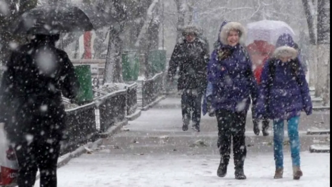 Avertizare de la ANM! Ciclonul polar Olaf loveste duminica Romania. Precipitatiile se vor transforma in ninsoare, in toata tara