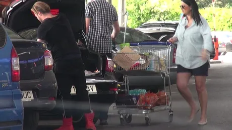 Gabriela Cristea e rasfatata de sotul ei! Ce nu o lasa Tavi Clonda sa faca atunci cand sunt la cumparaturi