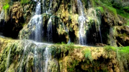Cascada ascunsă a munților. Minunea termală de la Toplița, o comoară românească uitată