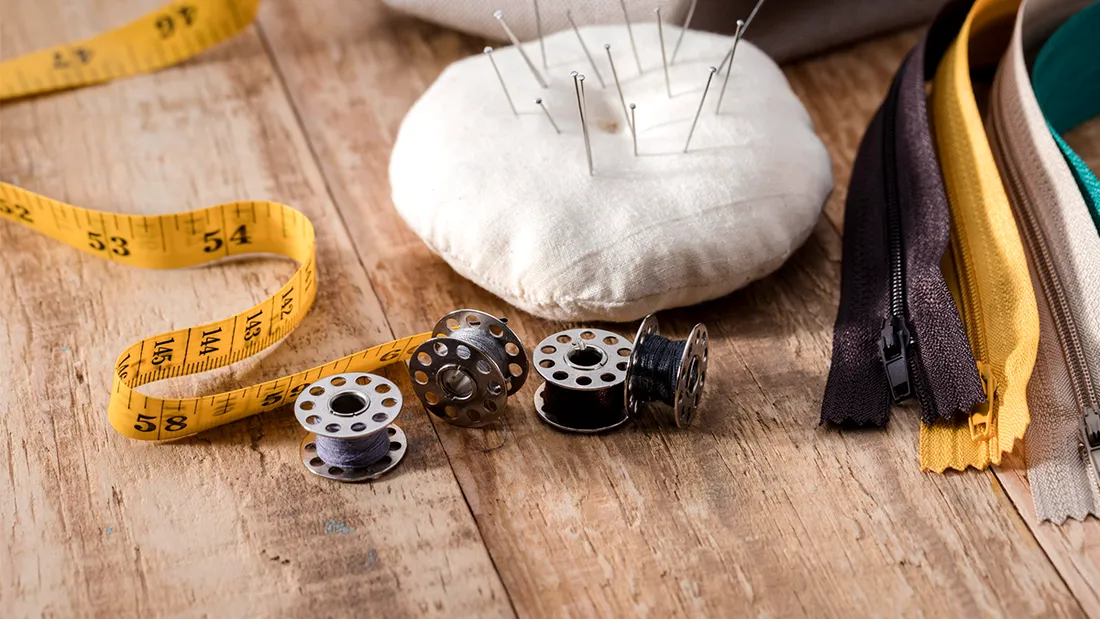 (P) Câteva accesorii de mercerie pe care trebuie să le ai prin casă