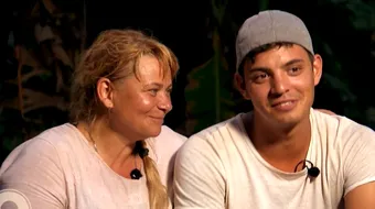 Anca Sigartau distruge Asia Express dupa ce a parasit competitia: „Mitocănia, lipsa caracterului şi spoiala înălţată la grad de elita! Te impiedici de oameni de 2 lei”