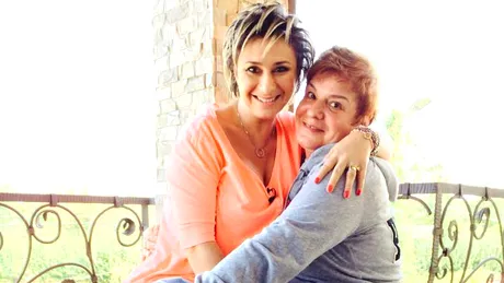 Anamaria Prodan sufera teribil langa patul mamei sale! La ce a renuntat vedeta pentru a se muta la spitalul unde e internata in stare critica Ionela Prodan