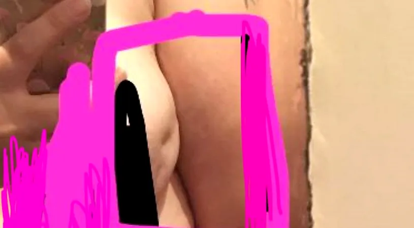 Si-a pozat sanul si a facut publica imaginea! Ce a patit femeia dupa ce-a postat poza asta e ingrozitor!