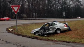 Un fotbalist a lovit o femeie insarcinata, apoi a vrut sa mituiasca politistii