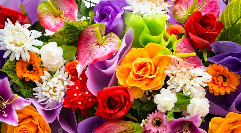 Mesaje, SMS-uri și felicitări de Florii. Iată cele mai deosebite urări pentru cei care poartă nume de flori