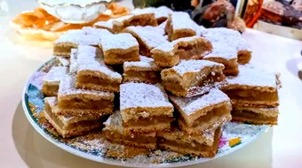 Prăjitură de Post cu Mere și Nuci. Rețetă simplă și rapidă