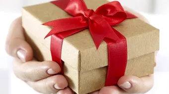 Era nerabdator sa vada cadoul de la iubita sa, dar a avut un soc cand l-a deschis! Ce ii daruise partenera lui de l-a infuriat la culme