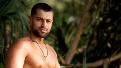 Teo rupe TĂCEREA despre scena intimă cu Ella, după ce fanii au acuzat Antena 1 de trucaj