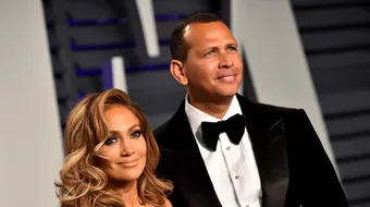 Jennifer Lopez s-a logodit cu Alex Rodriguez. Ce inel urias cu diamante a primit cantareata