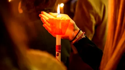 De ce se ia lumină în noaptea de Înviere. Ce trebuie să faci cu lumânarea de la biserică
