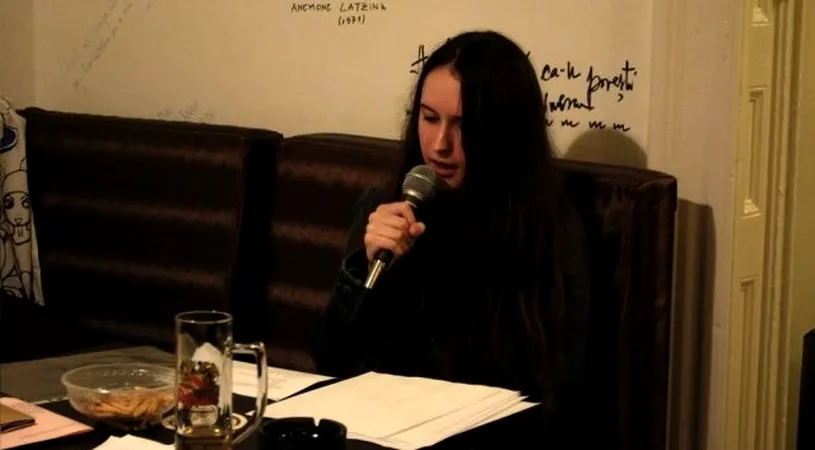 Scriitoare celebra, gasita spanzurata in apartamentul ei! Chiar iubitul ei s-a alarmat cand n-a mai raspuns la telefon: modul bizar prin care a ales sa se sinucida