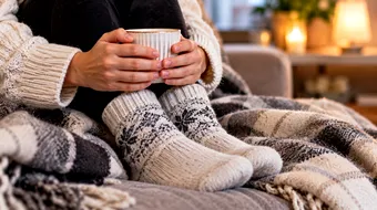 Ce înseamnă când ai mâinile și picioarele mereu reci. Când este normal și când trebuie să te îngrijorezi