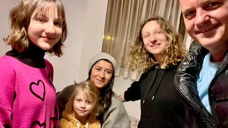 Virgil Ianţu şi familia lui sunt gazdele unei mame cu două fetiţe din Ucraina