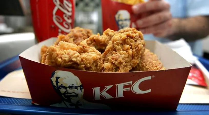 Schimbare radicala la KFC Romania incepand de anul viitor! Nu vei mai bea niciodata sucurile asa cum o faci acum! Ce se intampla?!