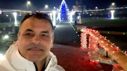 Primarul iubăreț din Livezile, când nu se lipea de secretară, încerca să se lipească de banii publici. E incredibil ce a putut să facă