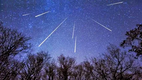 Perseidele, ''ploaia de stele cazatoare''! Imagini spectaculoase cu fenomenul astronomic unic, care a aprins cerul