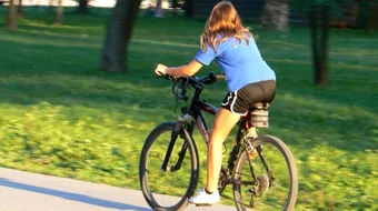 Inghetata, bere si bilete la cinema pentru oamenii care aleg sa mearga cu bicicleta