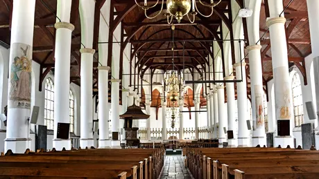 Bisericile din Olanda se inchid. Autoritatile le transforma pe toate in cluburi. De ce