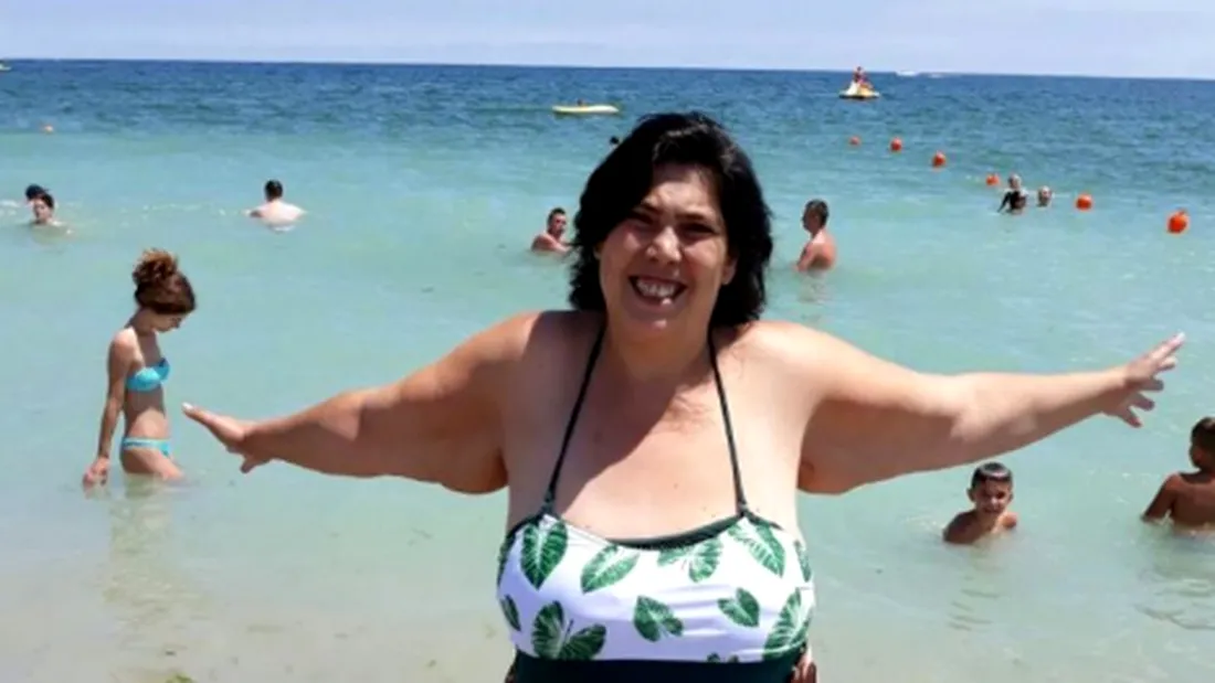 FOTO EXCLUSIV| Ioana Tufaru, așa cum nu ai mai văzut-o niciodată! Cum arată în costum de baie după ce a slăbit 66 de kilograme